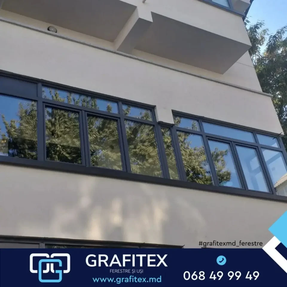 Bloc balcon PVC cu profil VEKA — exemplu montaj Grafitex